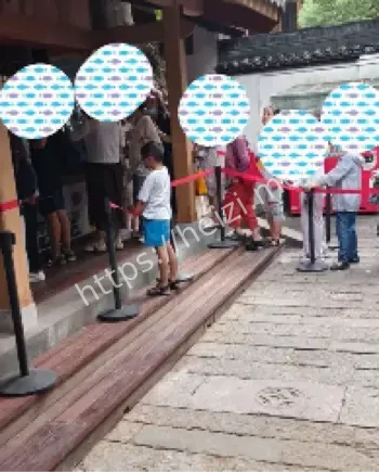 杭州灵隐寺月饼限购排队